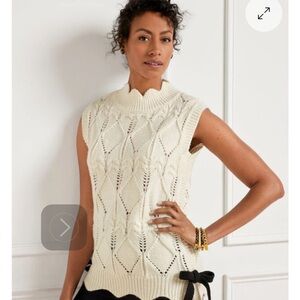 Chunky Ivory Sleeveless Knit Sweater with black bows